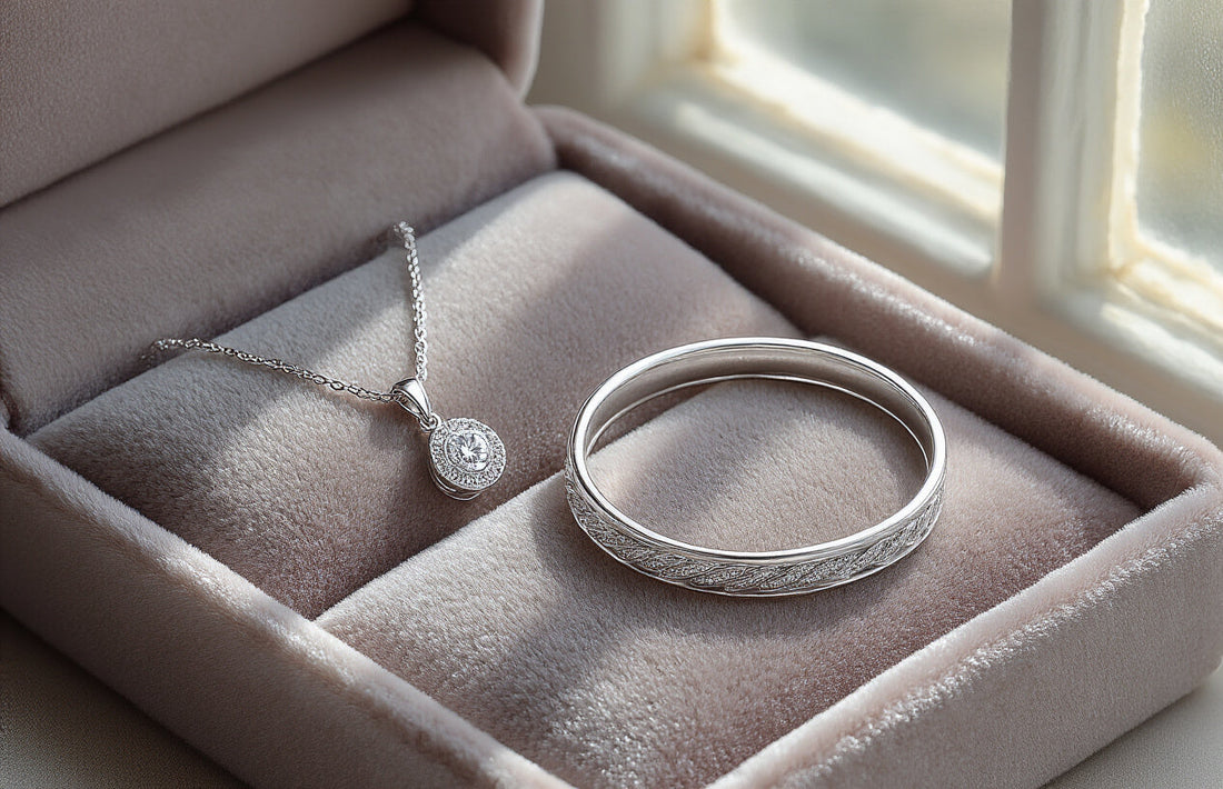 925 Sterling Silver vs. Fine Silver: Which Should You Choose?